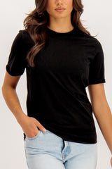 Ria Solid Tee In Black