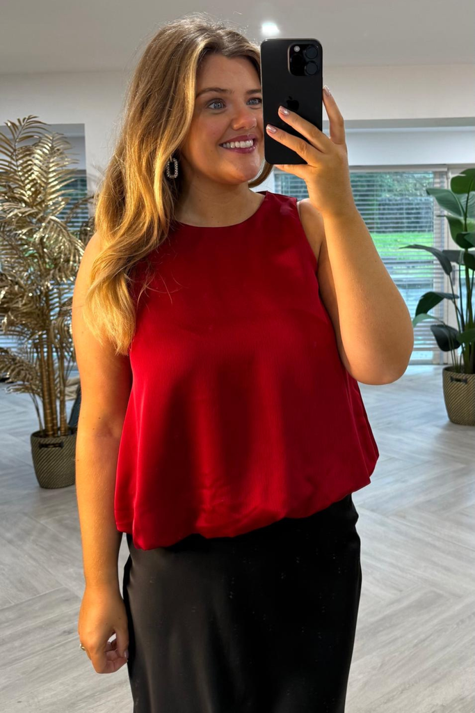 One Red O-Neck Top