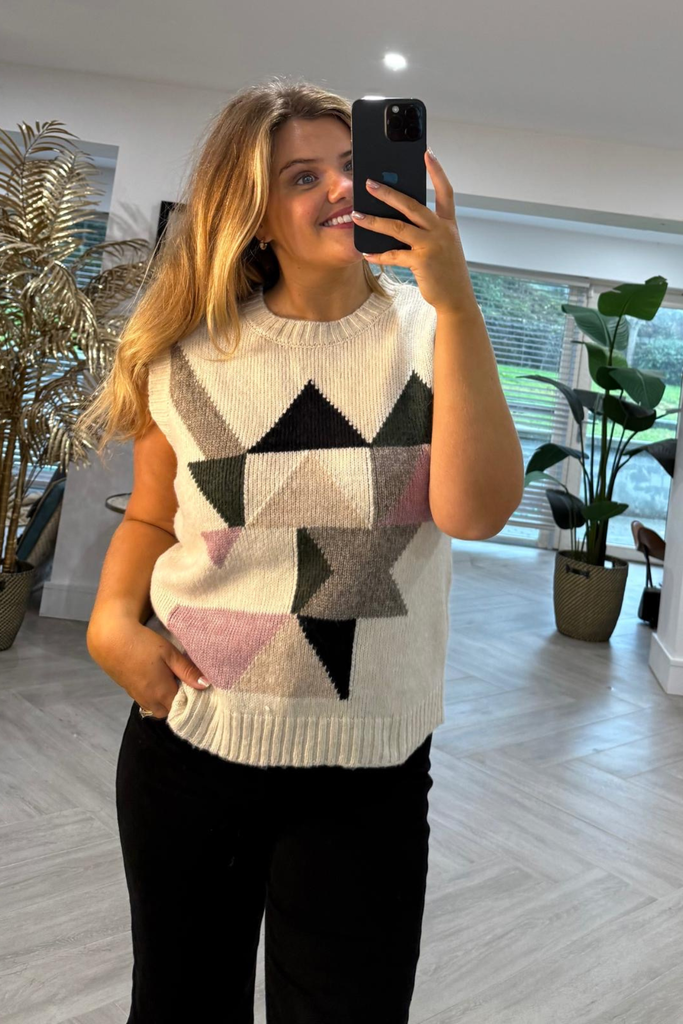 Mets Cream Jacquard Knitted Vest