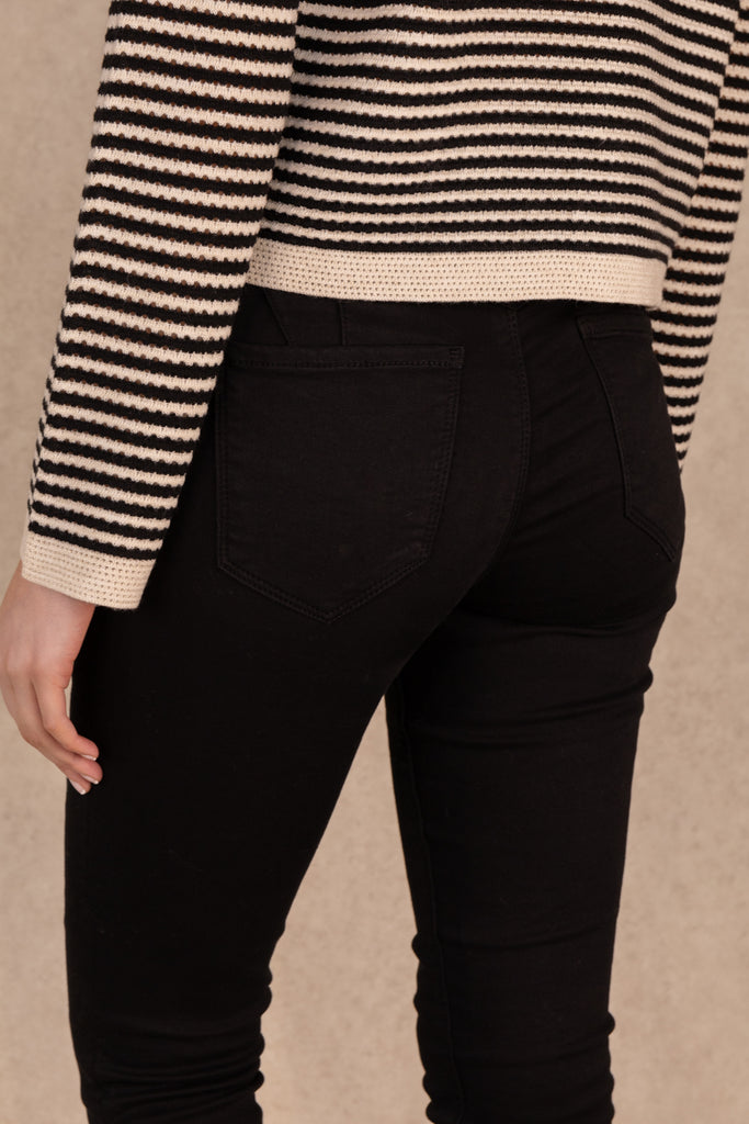 Black Push Up Skinny Jean