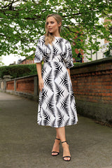 Syan Cream & Black Arrow Print Midi Dress