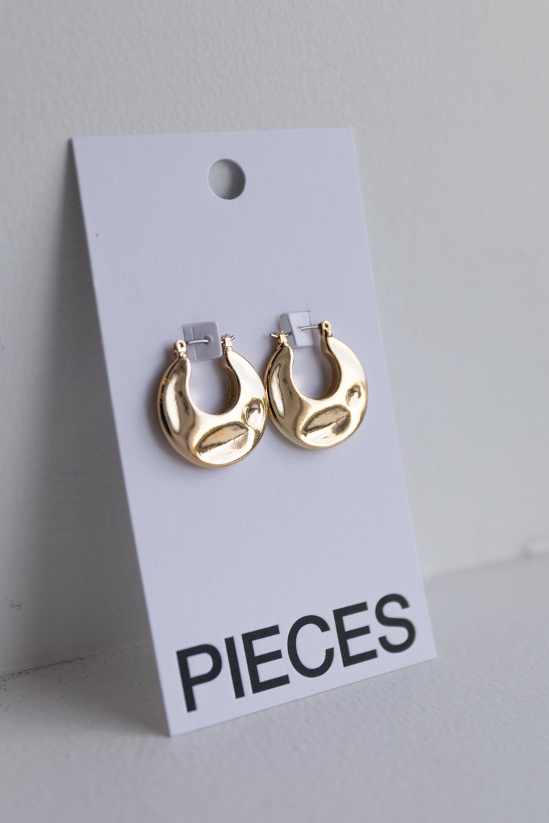 Amanda Gold Hoop Earring