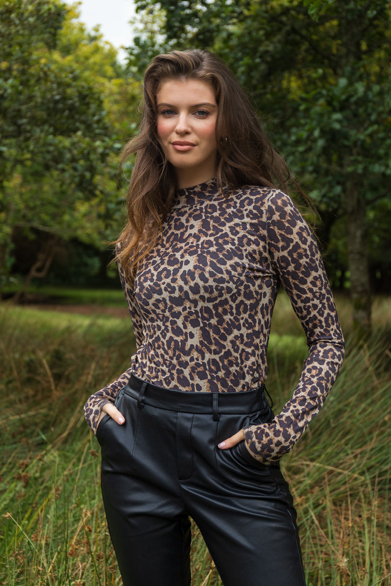 Leo Leopard High Neck Top