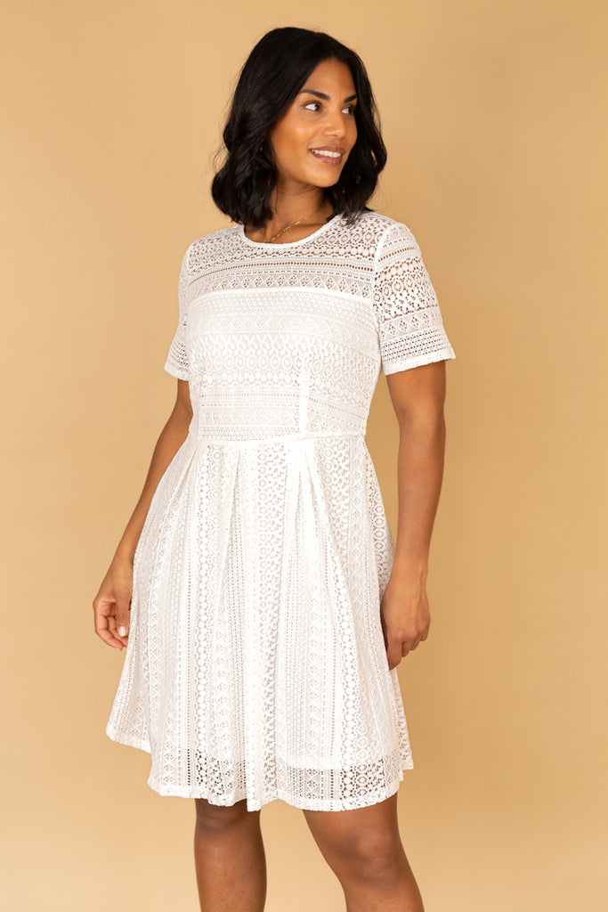 Honey White Lace Pleated Short Sleeve Dress