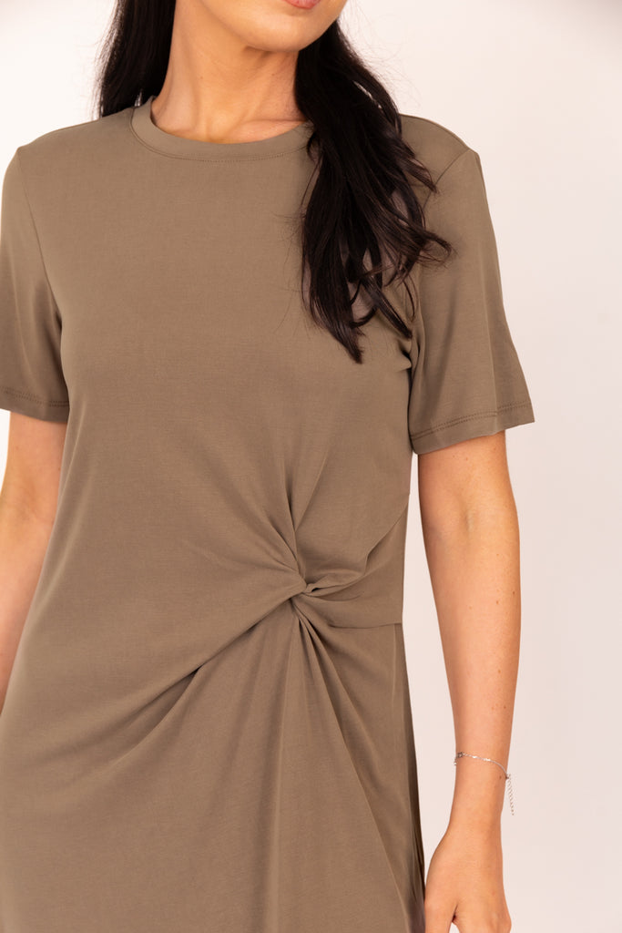 Anora O-Neck Mocha Twist Dress