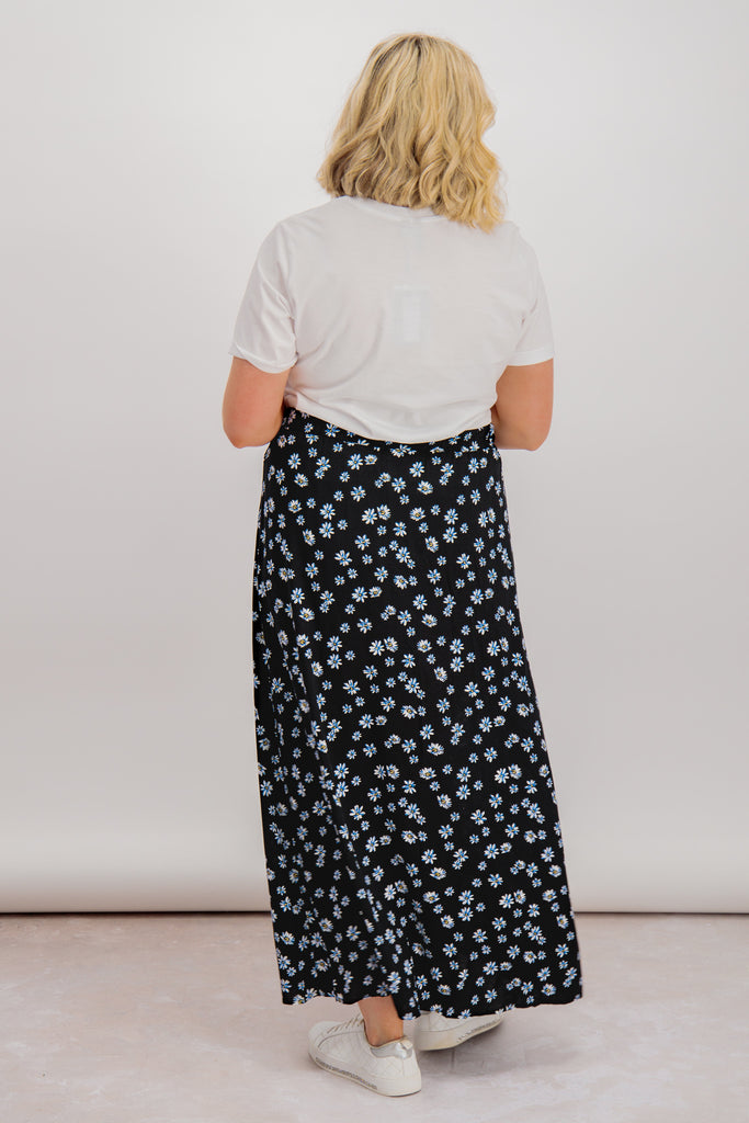 Curve Lolliane Long Pattern Skirt