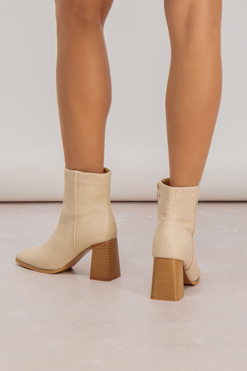 Hanna Cream Leather Boot